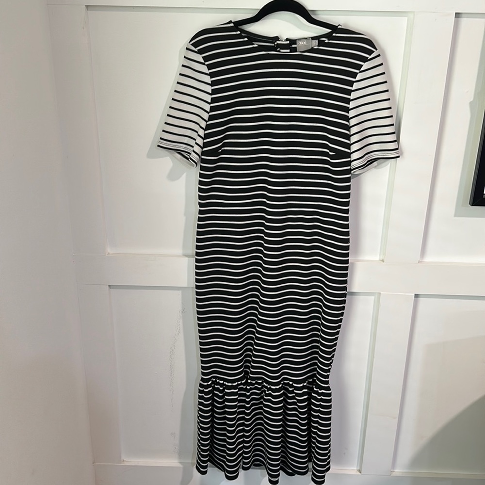 Black and white stripe fitted dress
